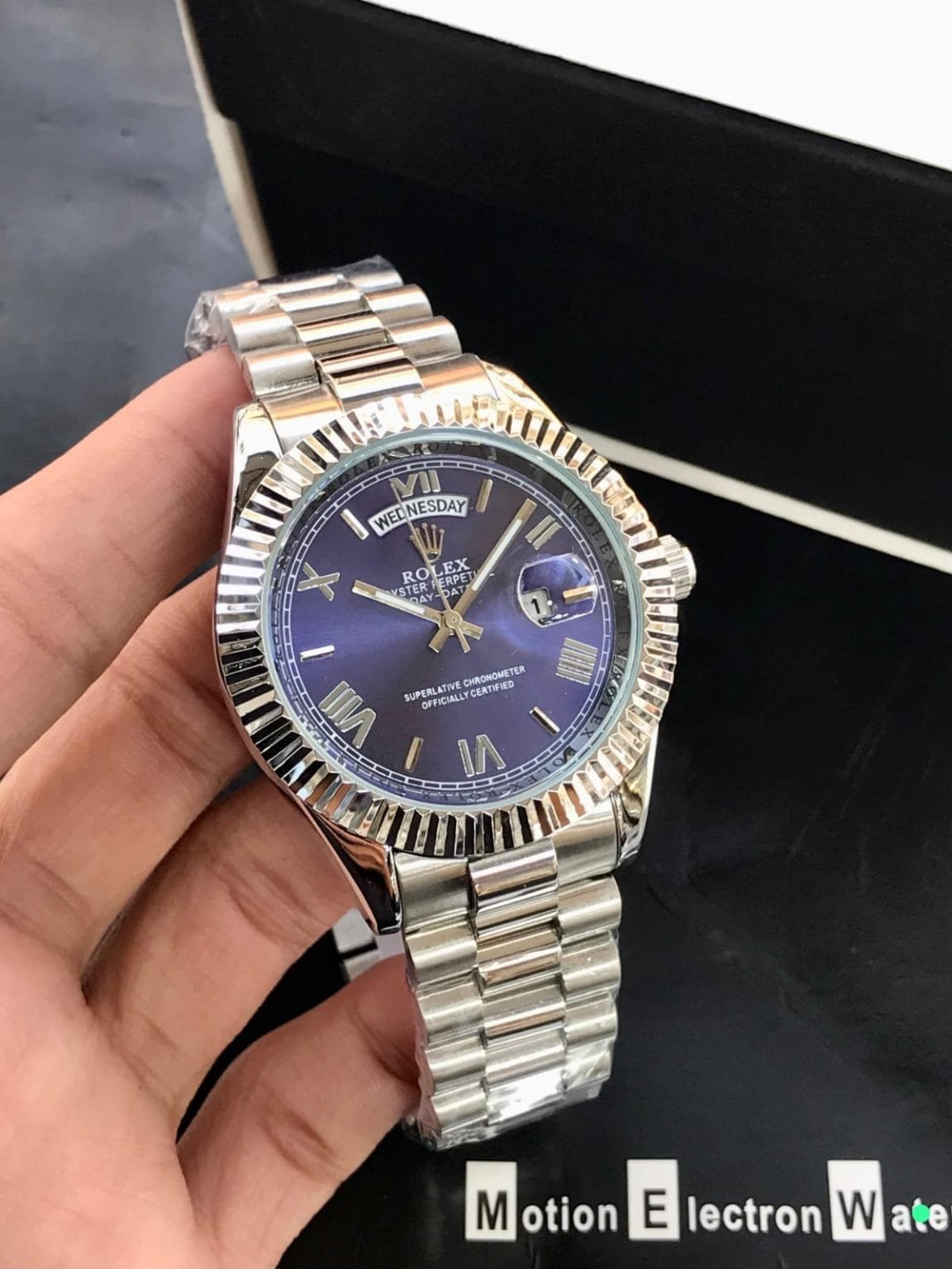 ROLEX Mens Watch Roman Model Fine Quality Heavy Weight Quartz Machine Day & Date Working Stainless Steel Chain 4 Different Colours